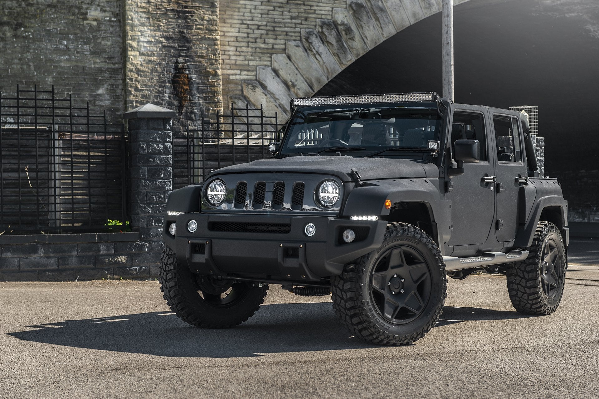 Jeep Wrangler JK 4 Door Black Hawk Expedition 7 Seater – Chelsea Truck  Company