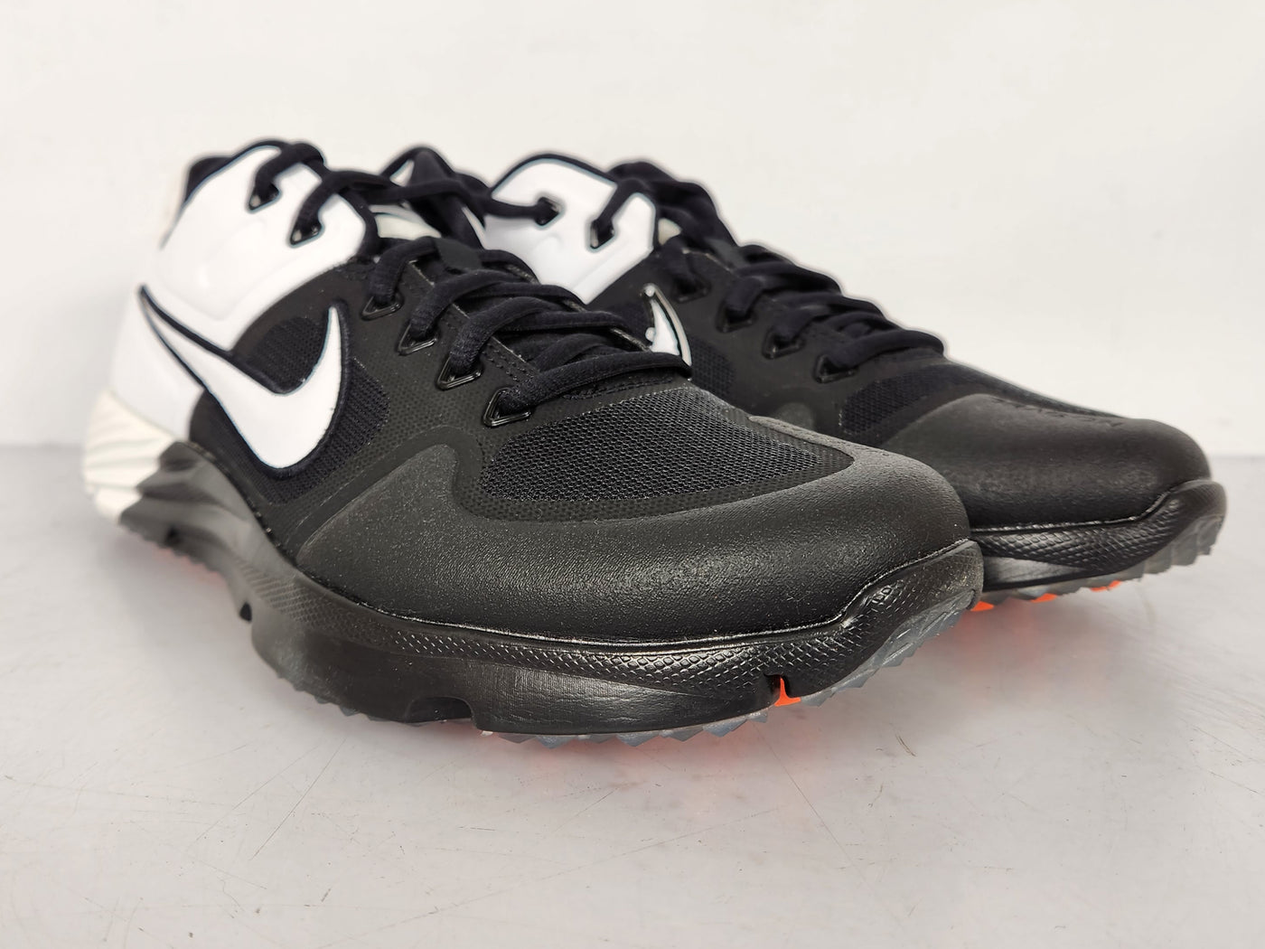 Canadá excusa diferencia Nike Black/White Alpha Huarache Elite 2 Turf Baseball Shoes Men's Size –  MSU Surplus Store