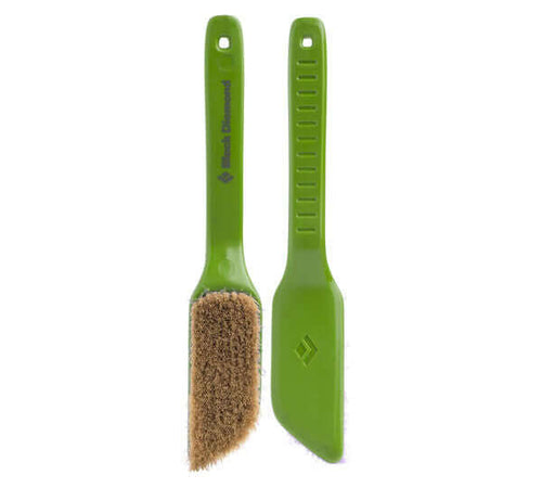 https://cdn.shopify.com/s/files/1/0275/6955/3479/products/550851_3005_Green_MDBoulderingBrush-sw_250x250@2x.jpg?v=1651720921