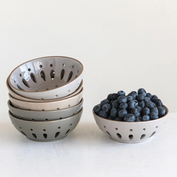 https://cdn.shopify.com/s/files/1/0275/7227/3287/files/BerryBowls_2_620x.png?v=1700688398