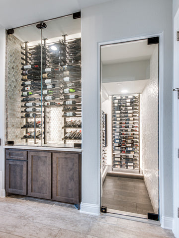 Wine wall niche and wine cellar