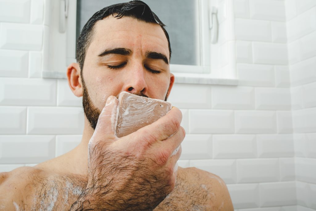 Which is Better: Bar Soap or Body Wash for Men? - Dr. Squatch