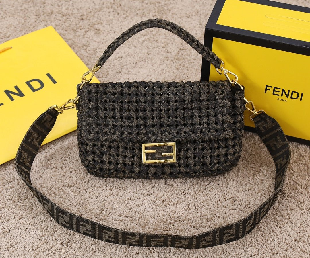 FENDI 2021 New FF Knit Tote GREEN Zucca Retro Monogram Canvas Leather FENDI women Hobo Tote Satchel 