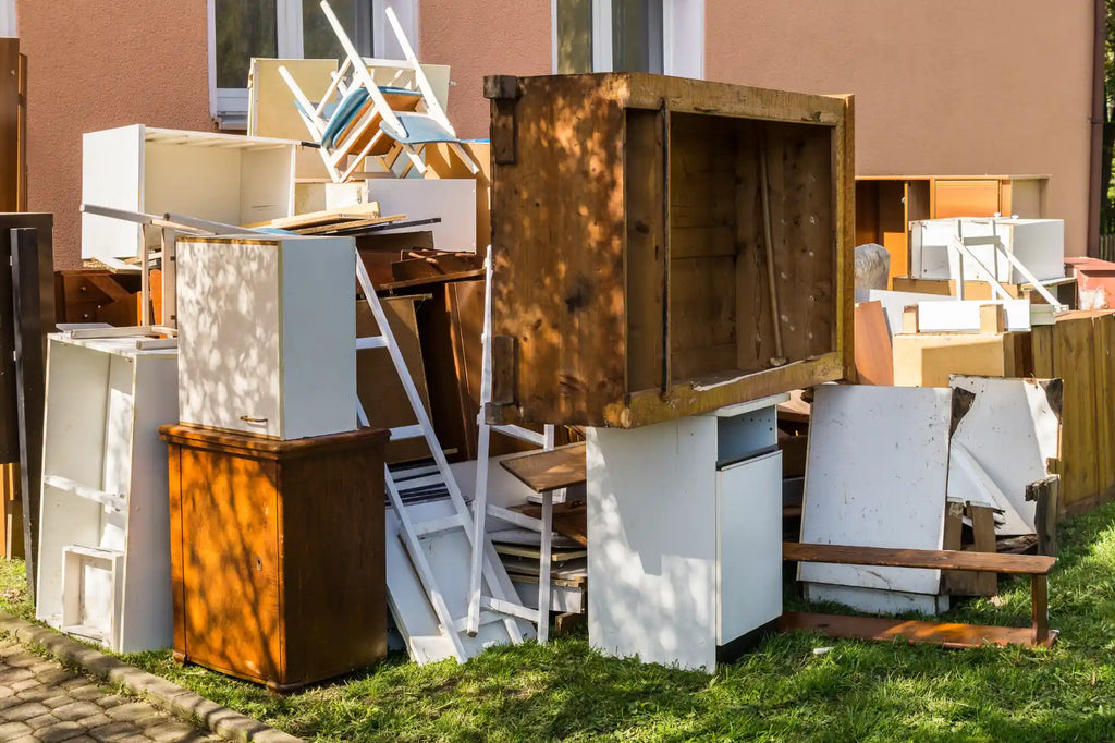 Old kitchen furniture and fixtures