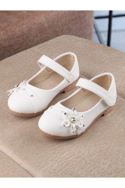 Buy White Girls  Ballerinas Online India - Ballerinas Flats, Flats, Shoes, Footwear, Footwear For Girls, Ballet Flats. Buy Ballerinas, Flats At Best Prices & Offers. Free Shipping + COD + Easy Exchange & Returns Options Available | WalkTrendy
