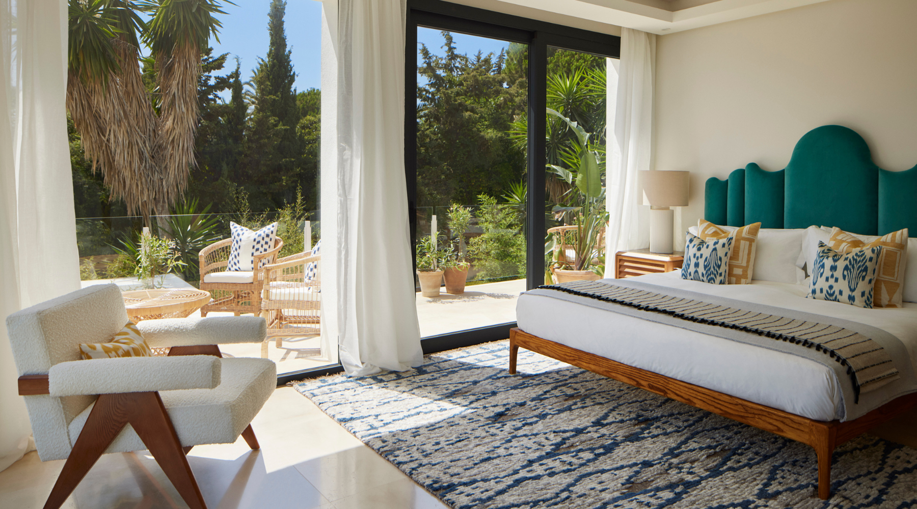 Omaze Marbella Superdraw - Main bedroom with panoramic views of the garden
