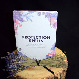 Protection Spells By Arin Murphy-Hiscock - Witch Chest
