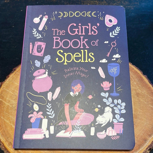 The Witches' Love Spell Book by Cerridwen Greenleaf