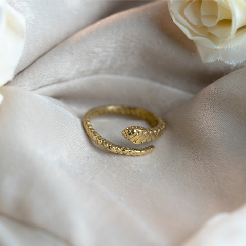 Elegant Adjustable Snake Ring