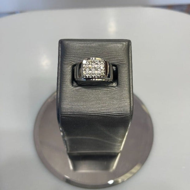 14KT White Gold Diamond Cluster Ring