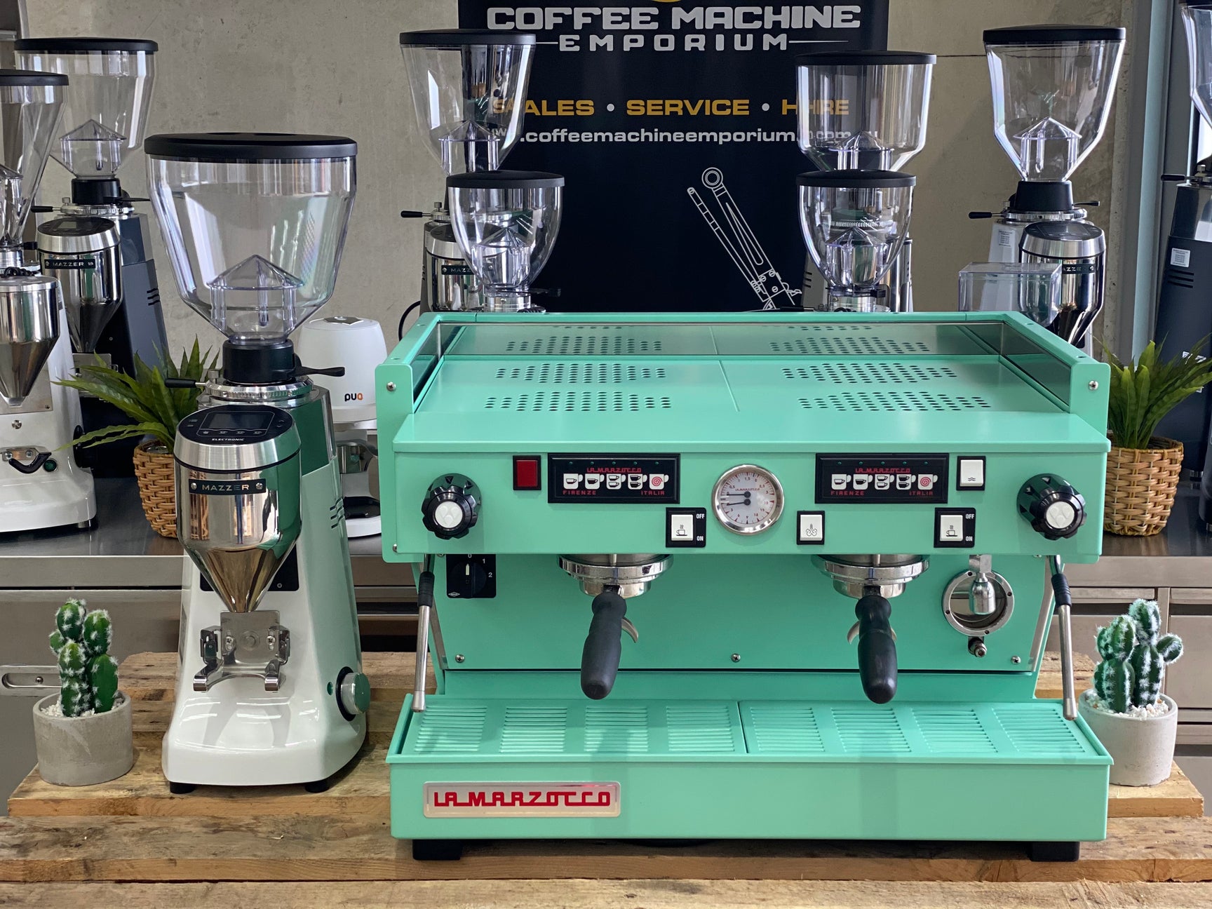 La Marzocco Linea Classic Av 2 Group Coffee Machine And Mazzer Kony S El