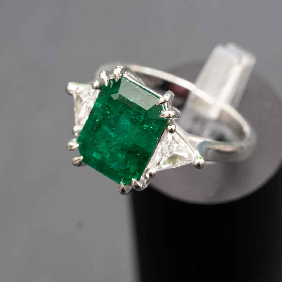 3.68 Carat Natural Emerald Engagement Ring For Women, Three Stone Emerald  Ring – Lilo Diamonds