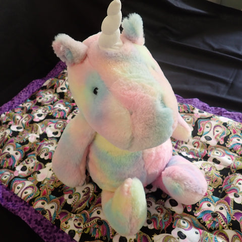 A rainbow dog medium lap blanket + a 1kg rainbow unicorn