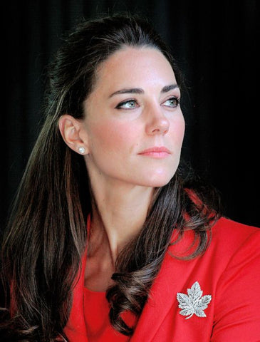Kate-Middleton-Wearing-A-Brooch