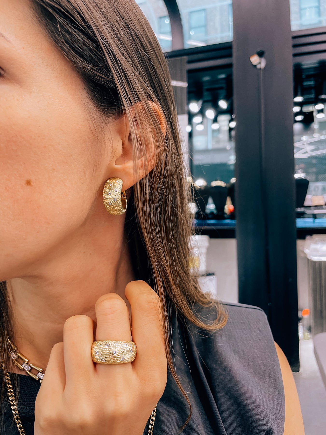 van cleef earrings gold