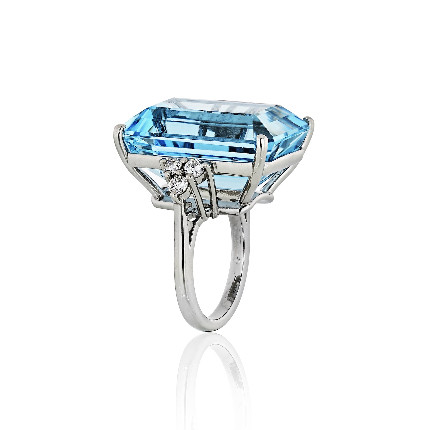 Platinum 32.55 Carat Aquamarine, Diamond Ring | The Back Vault