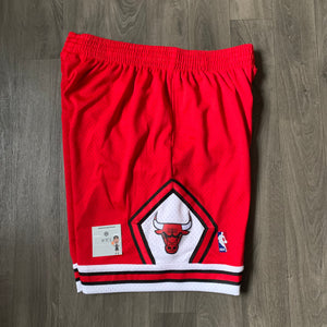 Chicago Bulls 97-98 Mitchell & Ness Shorts