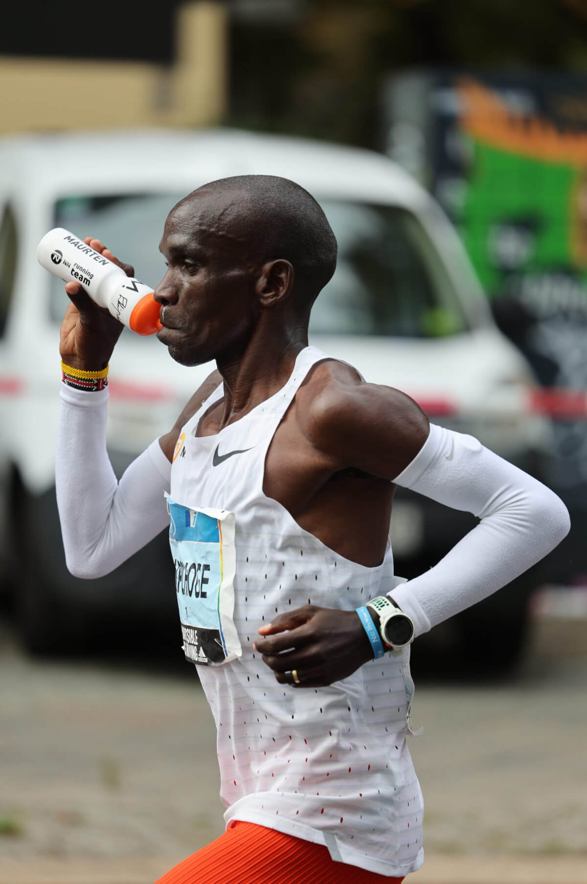 Eliud Kipchoge používa COROS PACE 2