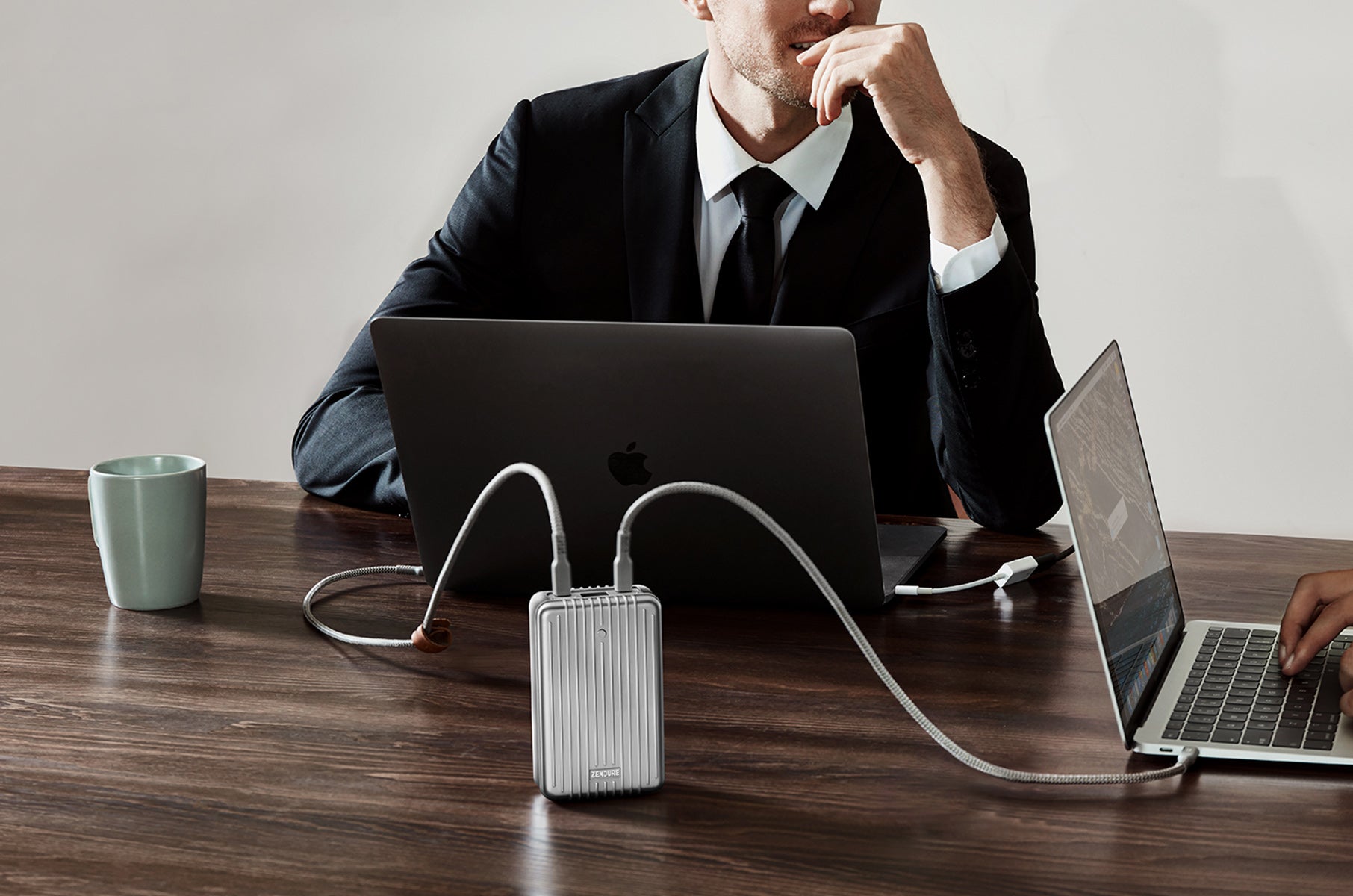 Power Two Laptops Simultaneously