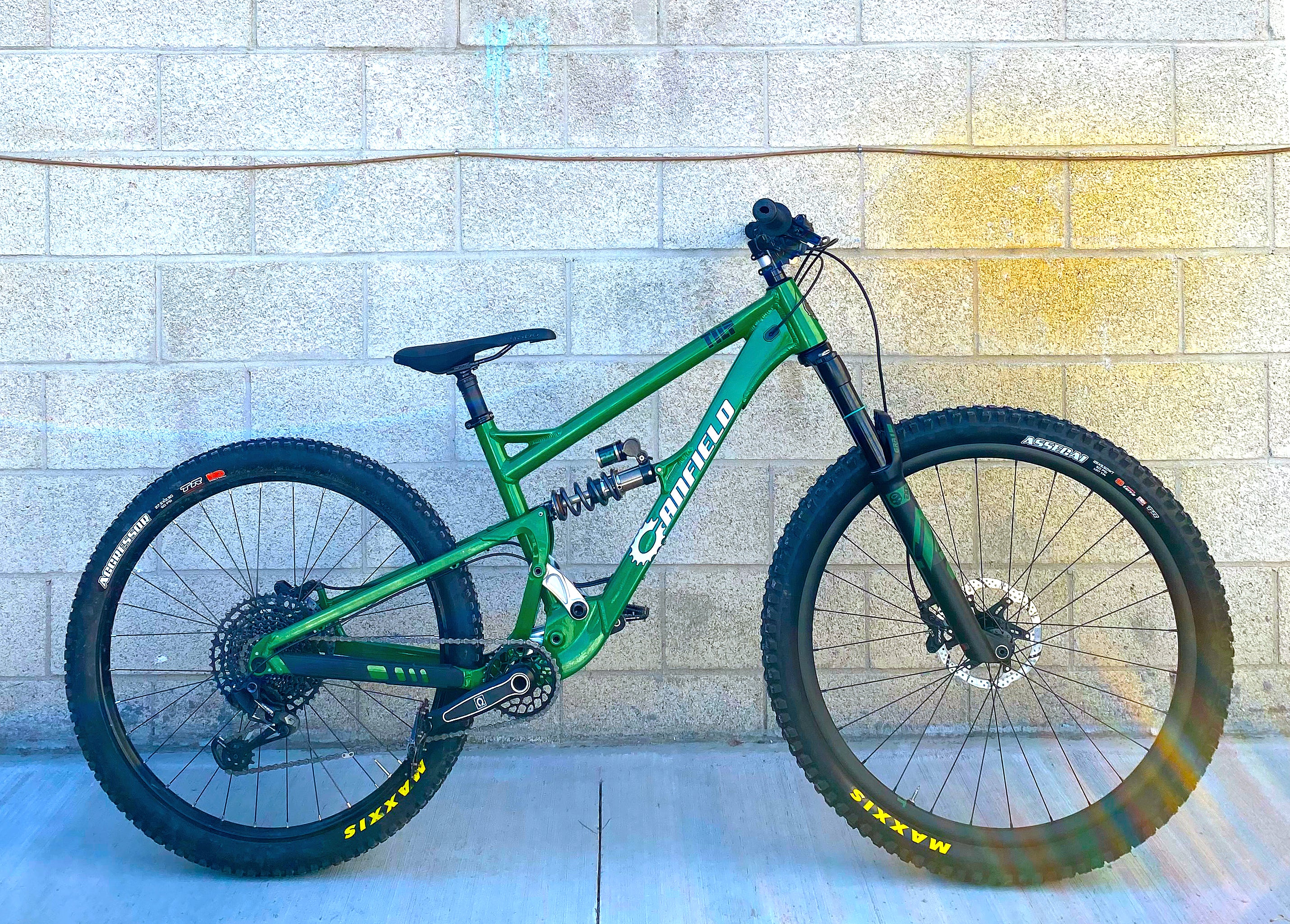 Canfield Tilt 29er with EXT Suspension