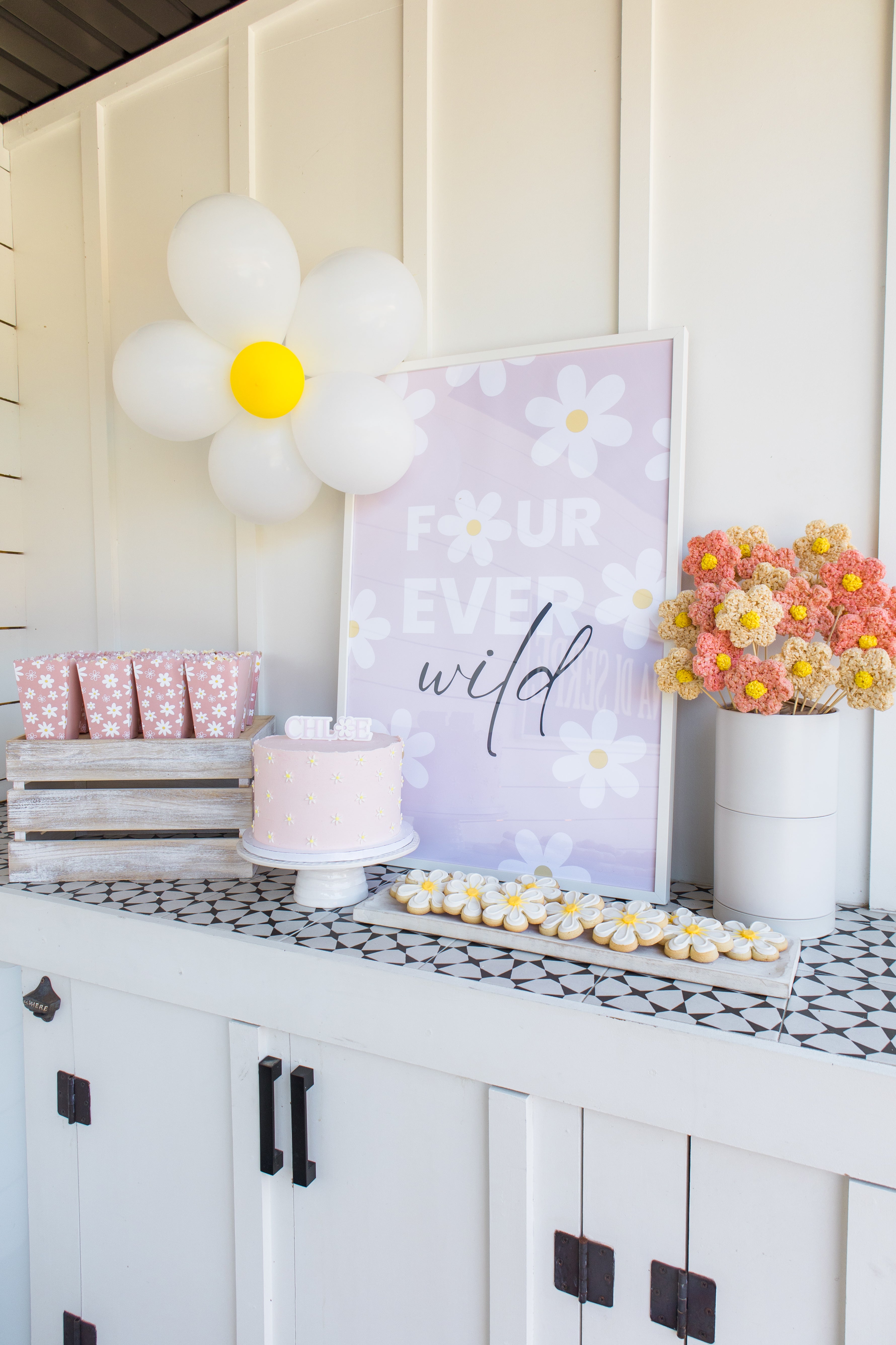 birthday party head table