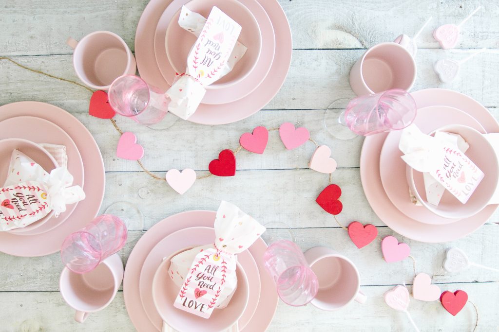 Valentine's Day Brunch Tablescape