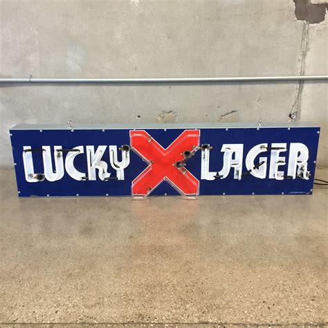 Bar and Pub Neon Signs for Lucky Lager