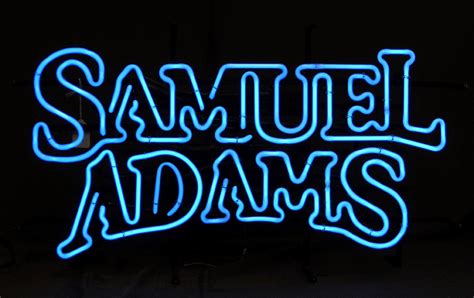 Le signe de néon de la bière Samuel Adams