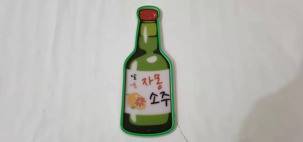 Signe de néon de bouteille soju