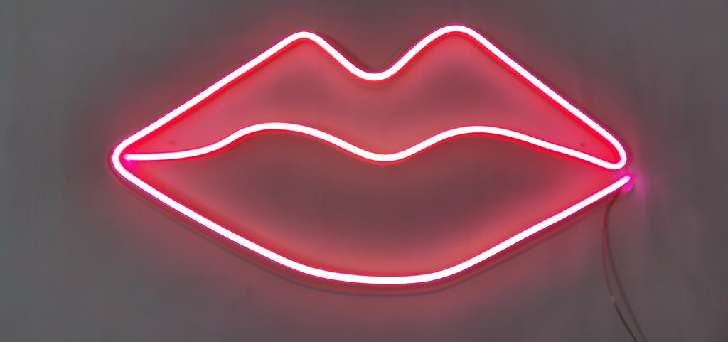 Pink lips neon light