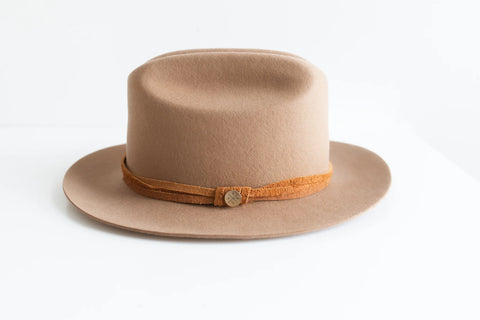 Brown felt rancher dress hat for men with leather band