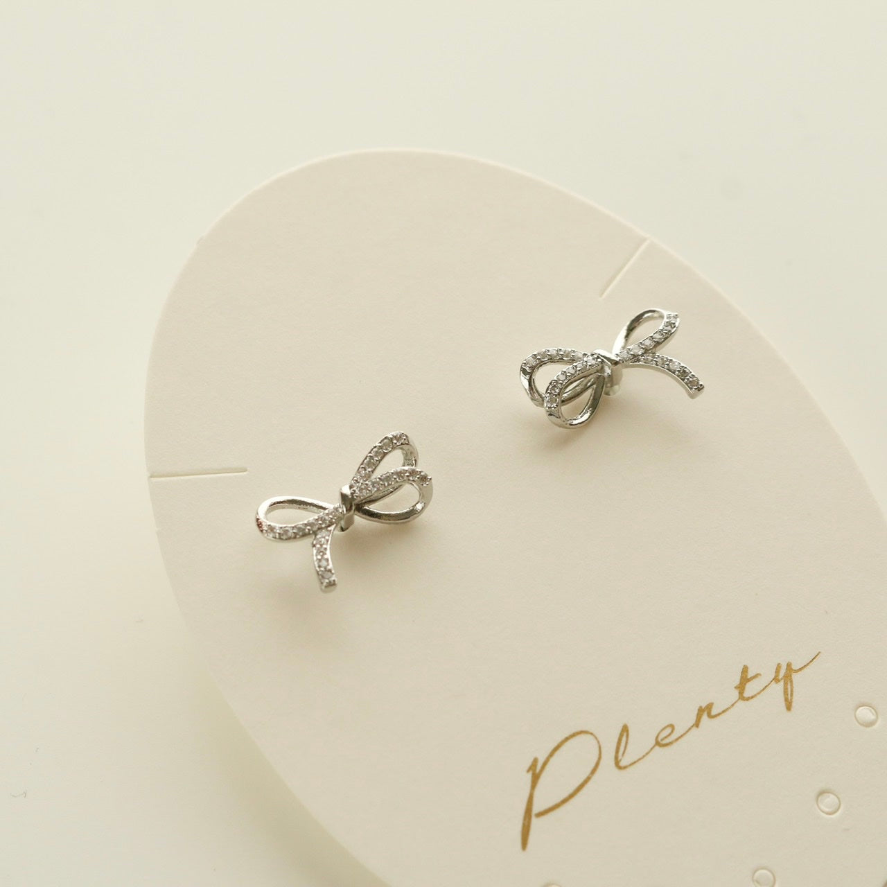 Buy Kate Spade Skinny Mini Bow Studs Earrings in Silver o0ru2907 Online in  Singapore | PinkOrchard.
