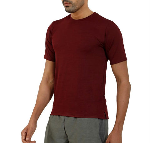 maroon workout shirt