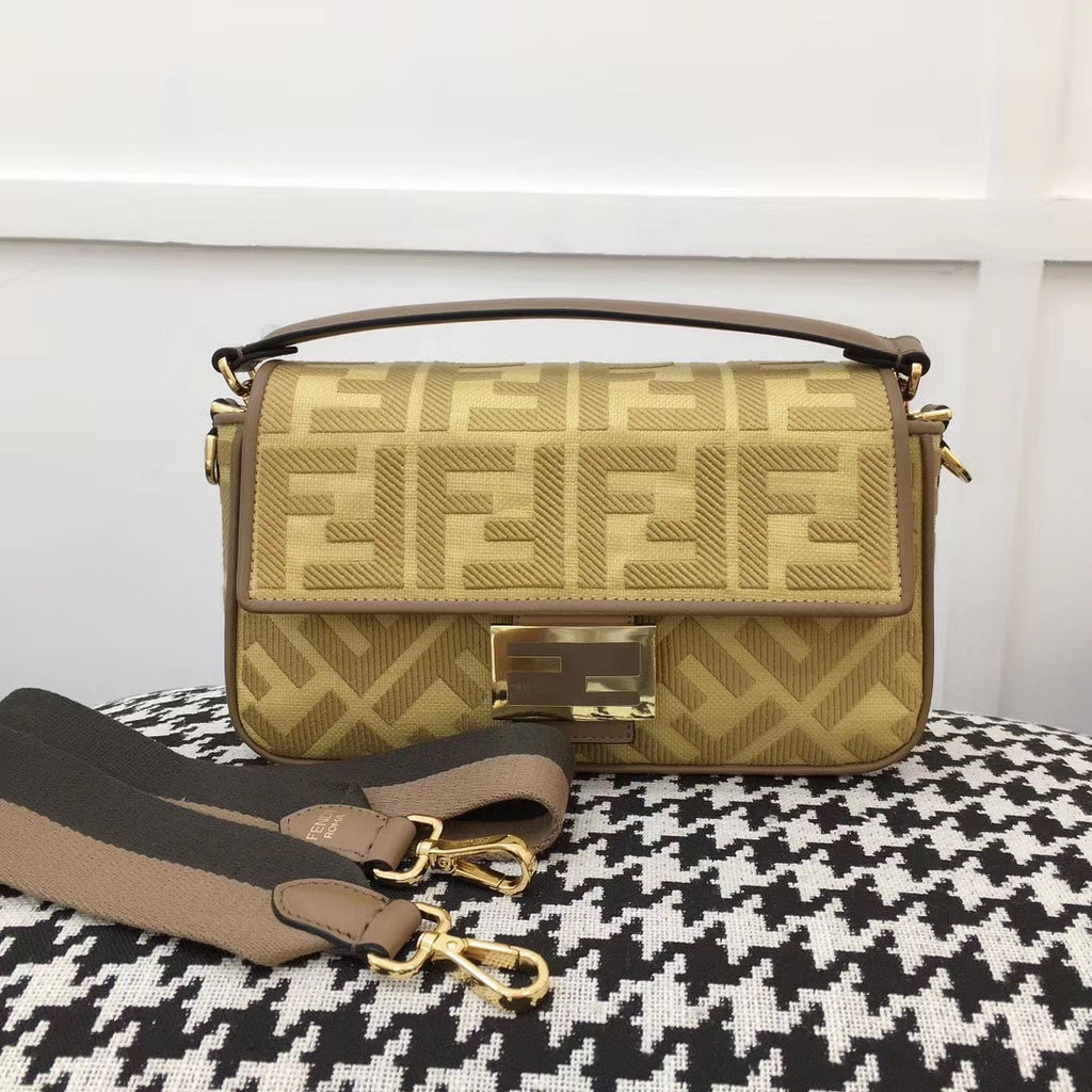 fendi mini baguette price