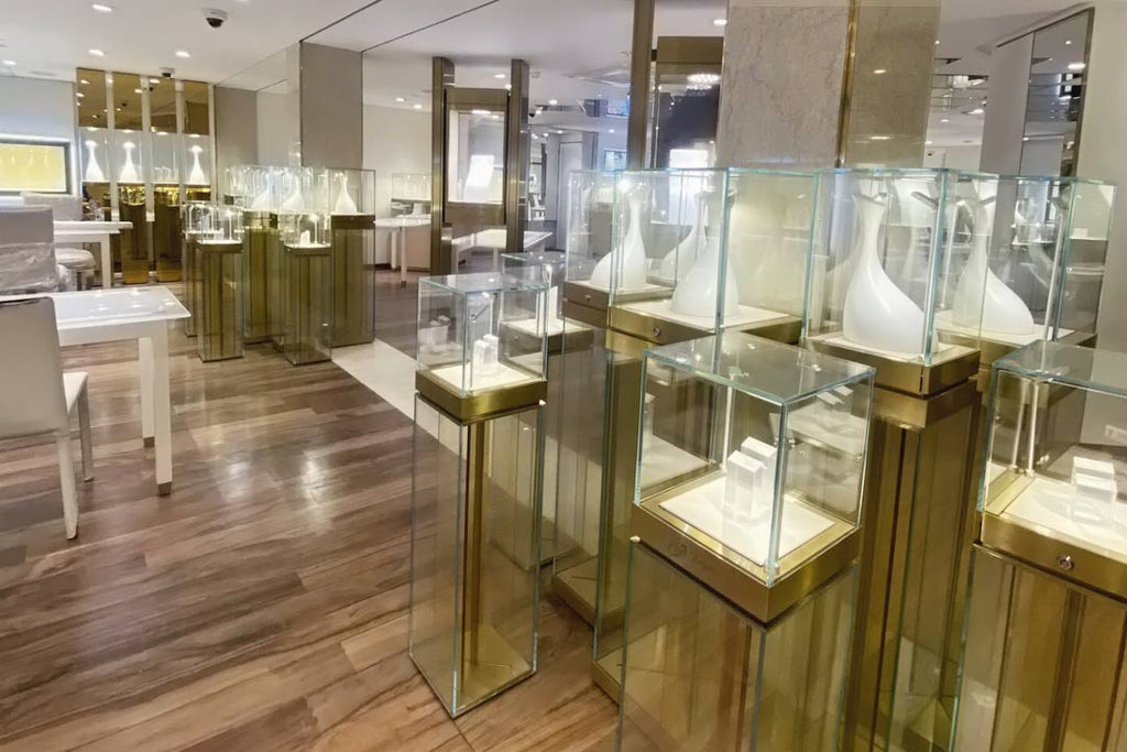 jewellery store display showcase