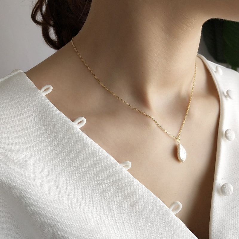 pearl-pendant-necklace