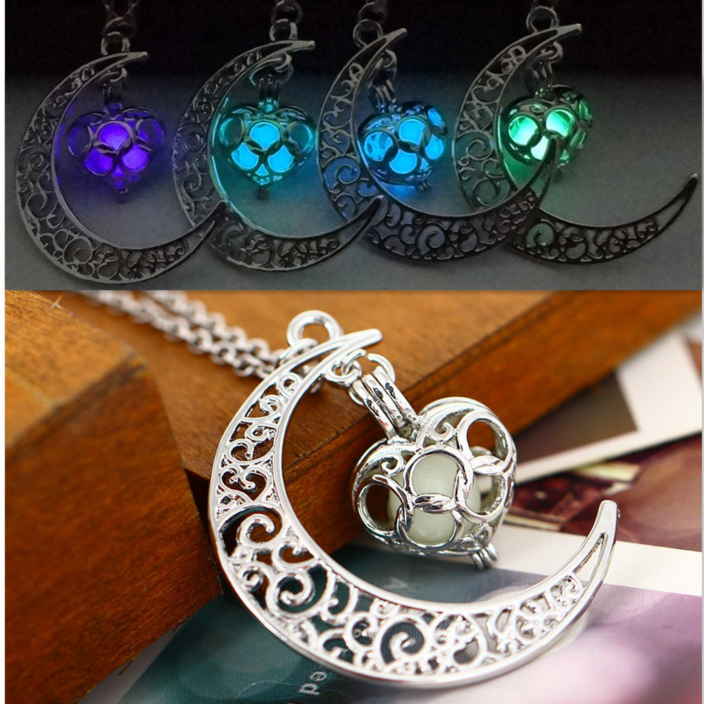 Hollow Moon & Heart Choker Necklace