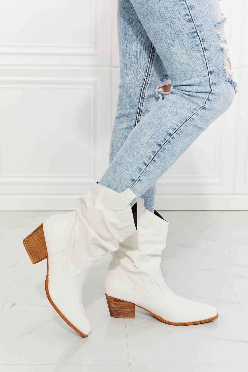 mmshoes-better-in-texas-scrunch-cowboy-boots-in-white