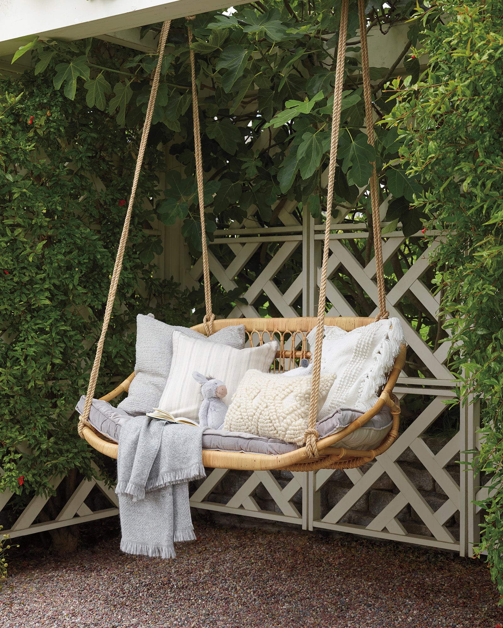 outdoor swing chair