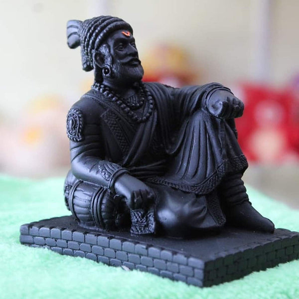 Shivaji Maharaj Statue Black with Garland