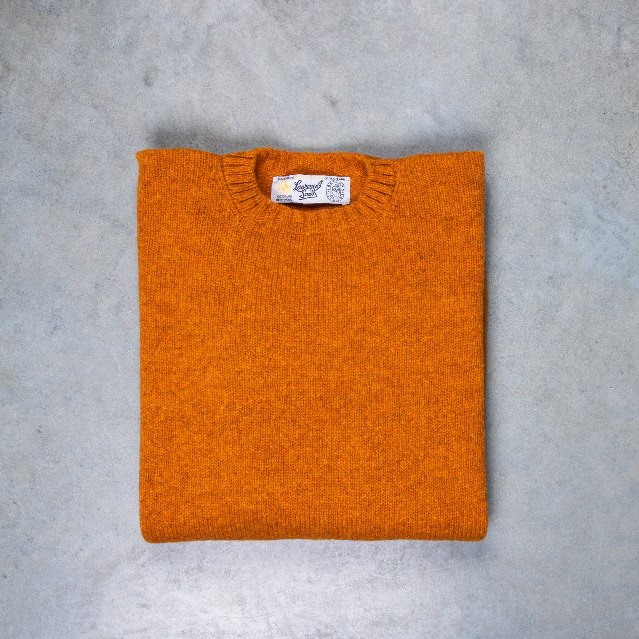 Laurence J. Smith  Super soft Seamless Crew Neck Pullover Vintage Orange