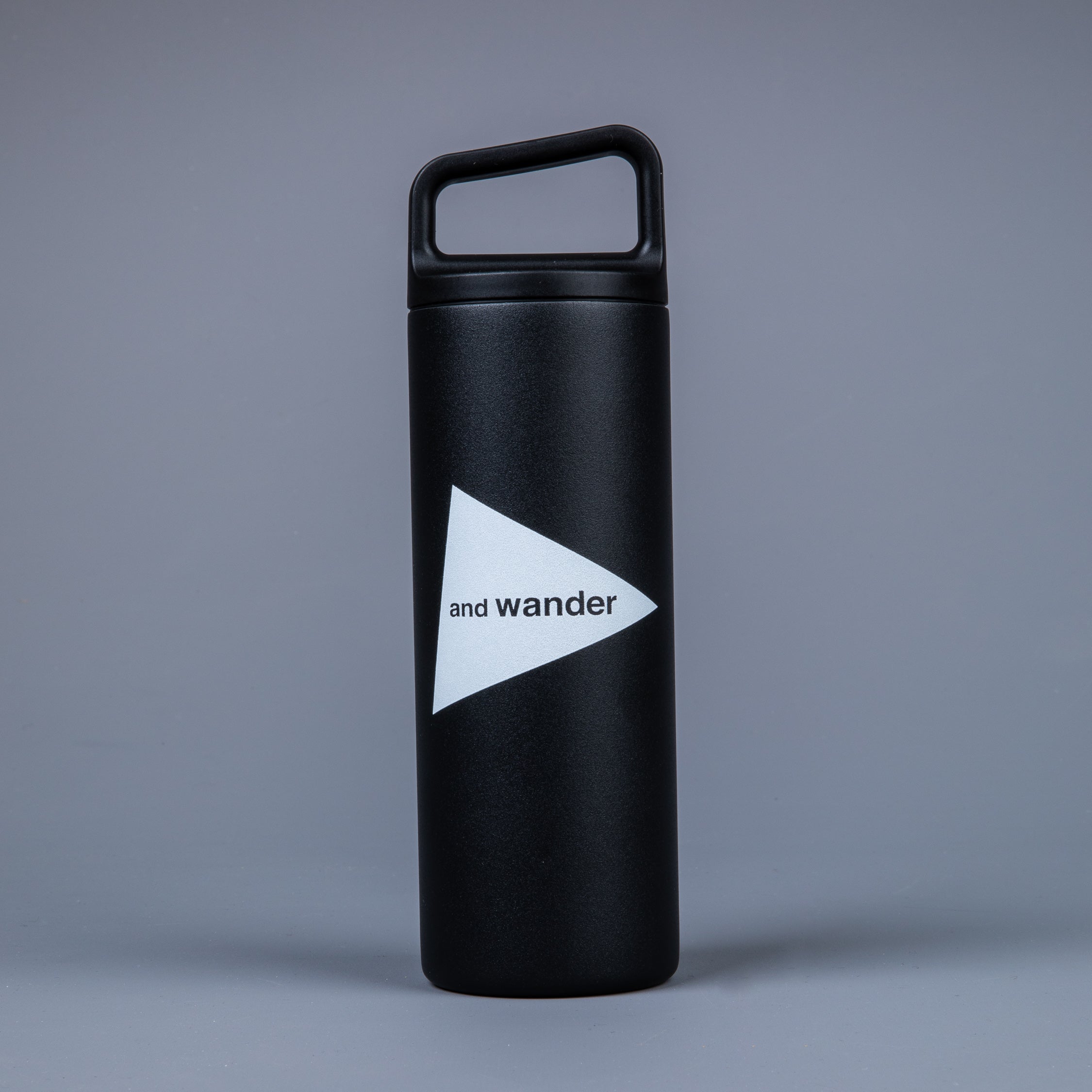 And Wander MiiR bottle 16oz Black