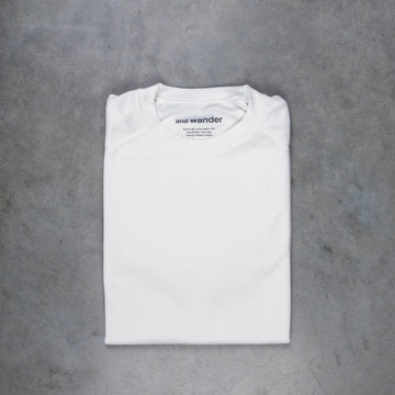 And Wander Power Dry Jersey Raglan SS T Off-White – Frans Boone Store