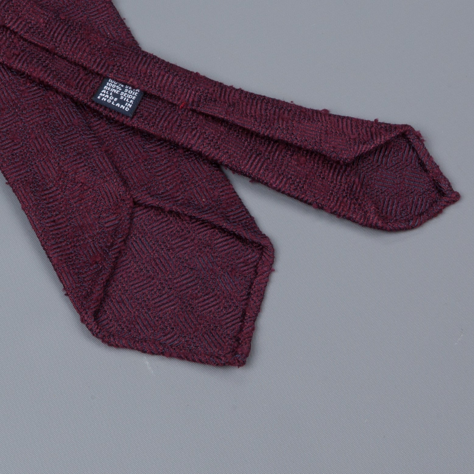 Drakes untipped basketweave tie in shantung silk burgundy