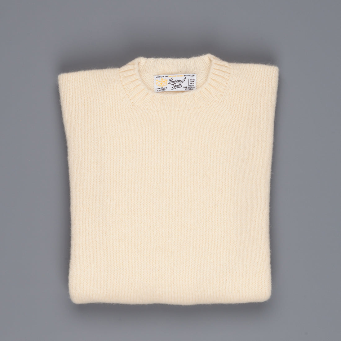 Laurence J. Smith  Super soft Seamless Crew Neck Pullover Cream