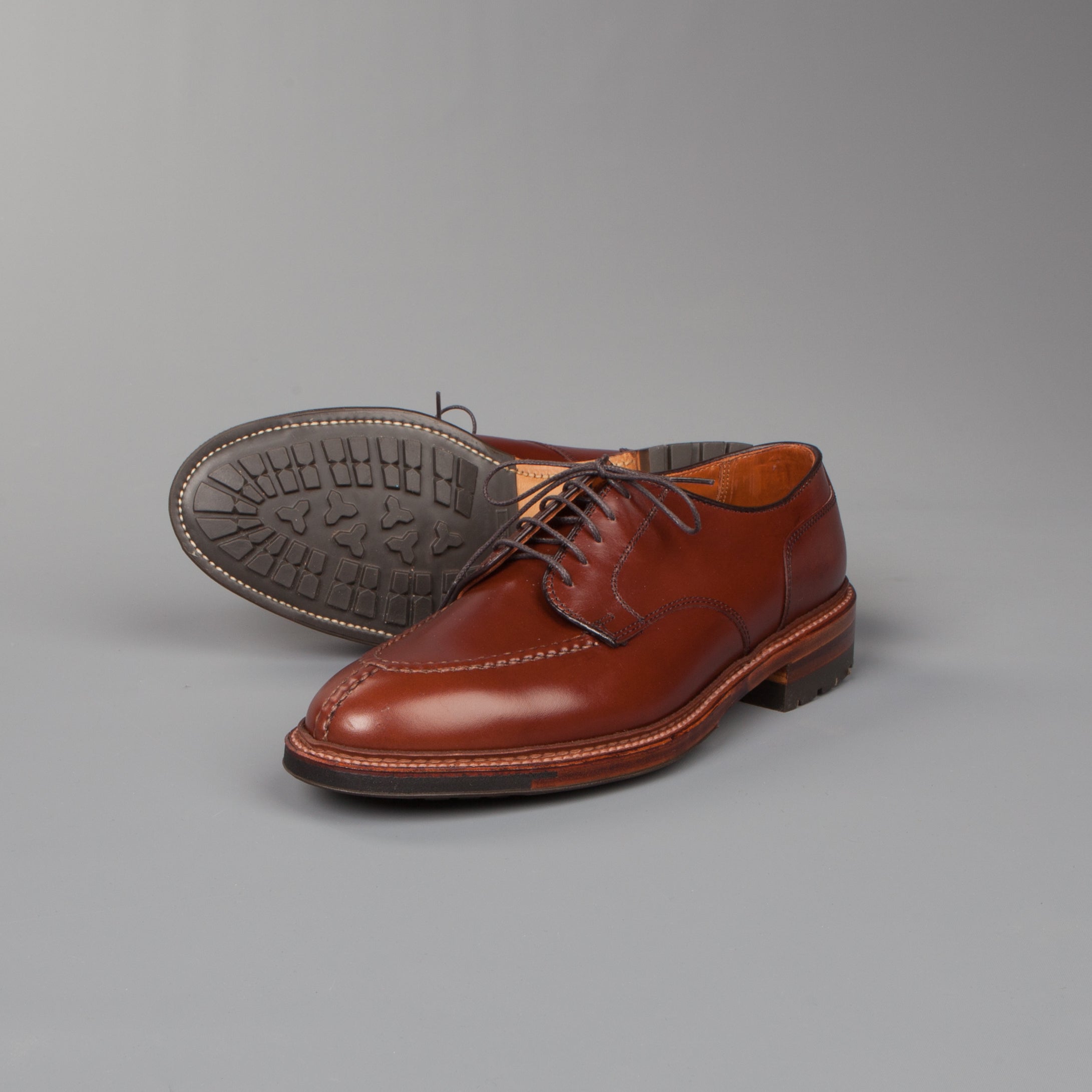 Alden Norwegian Split toe blucher on commando sole in walnut calfskin