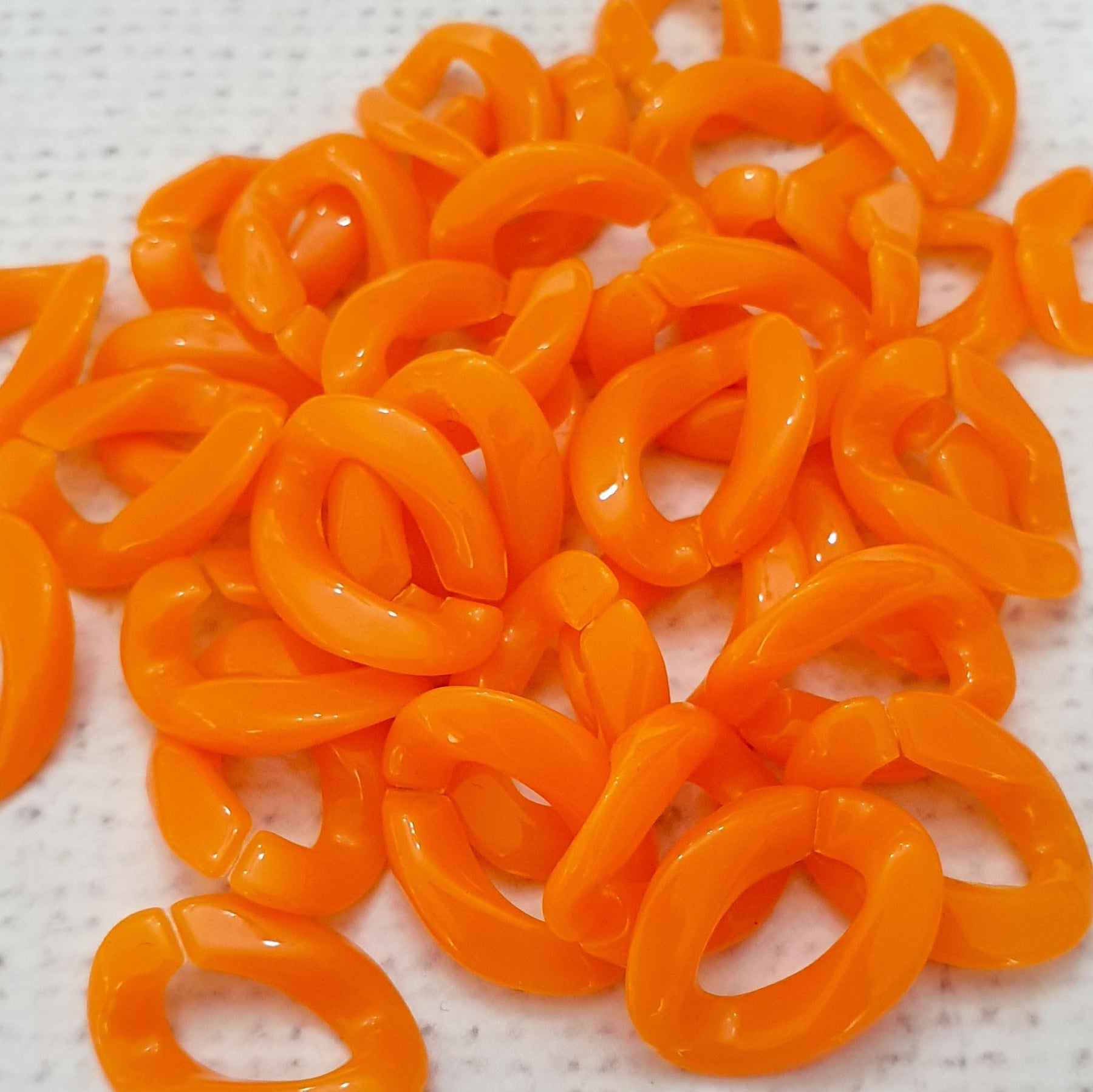 23x18mm Orange Plastic Chain Links-0662-04