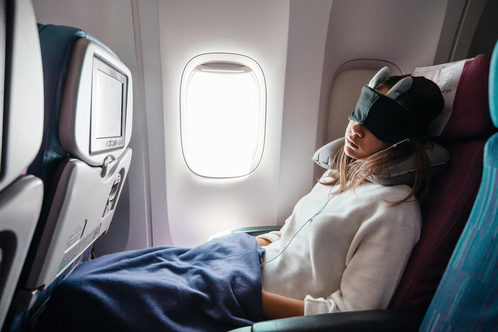 Où Faire Dormir Bébé Dans Un Avion ? [ Maximisez Son Confort en
