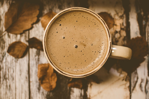 Hot beverage in autumn - The Little Lark Blog