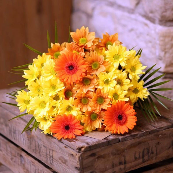 Buy Gerberas and chrysanthemums online in Sri Lanka 